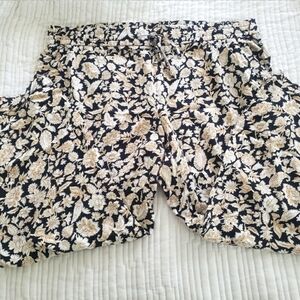 Old Navy ankle length pull on elastic waist pants Sz L